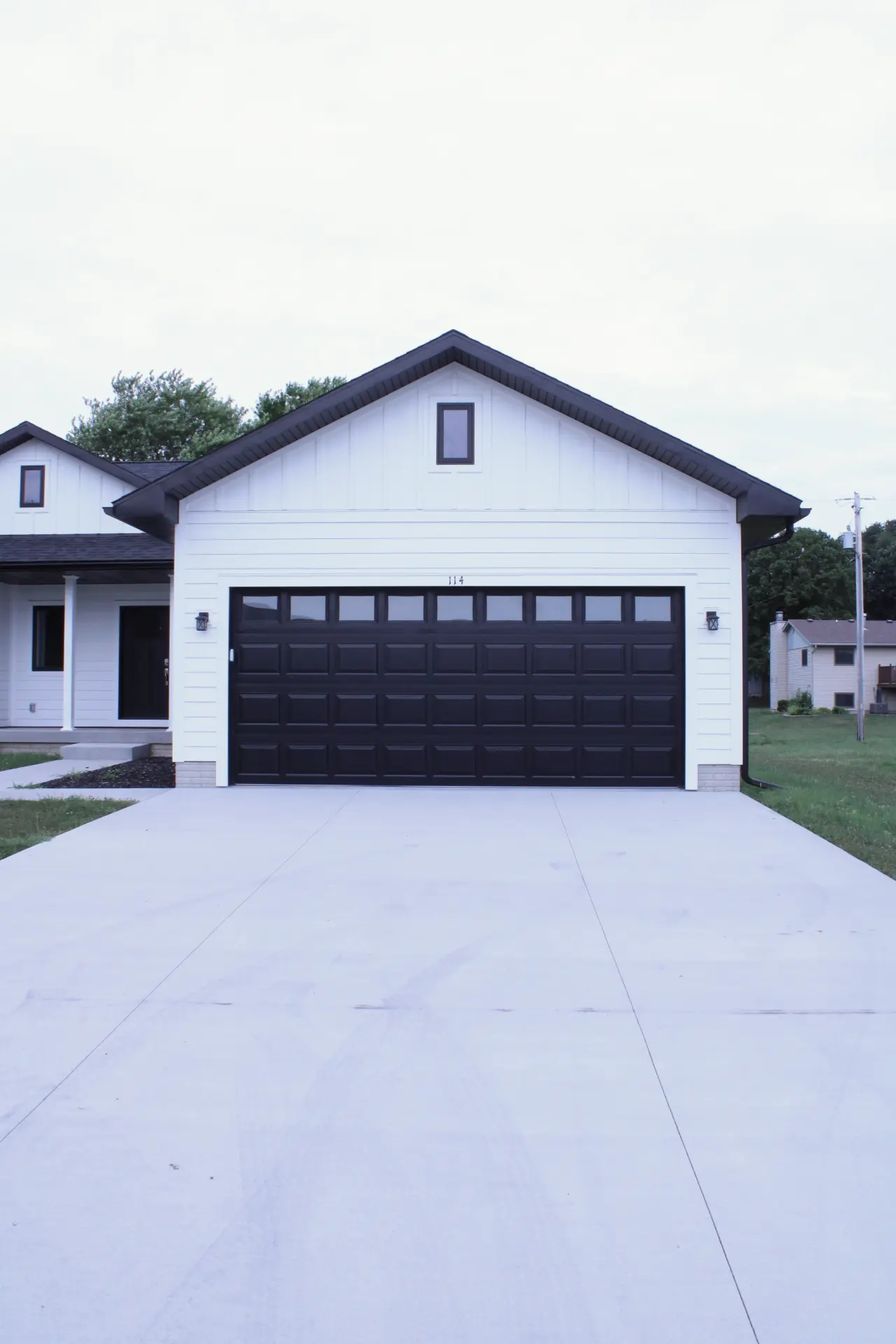 Exterior listing photograph of 114 6th Street SE, Badger, IA